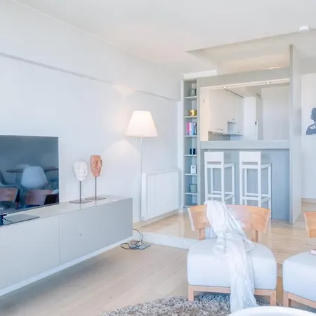 Stunning Seaview With Parking