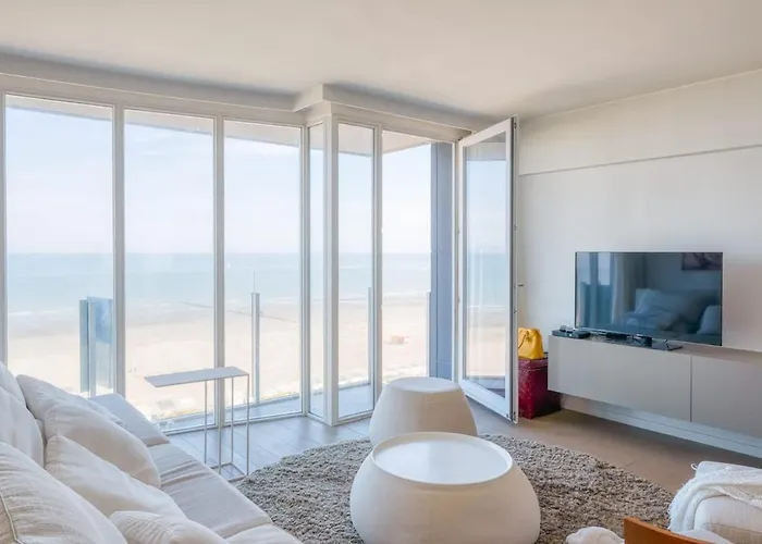Stunning Seaview With Parking Apartment Nieuwpoort