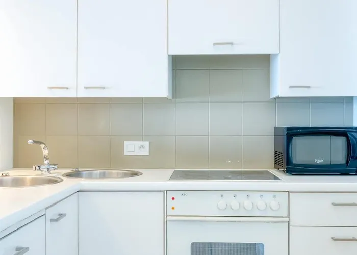 Stunning Seaview With Parking *