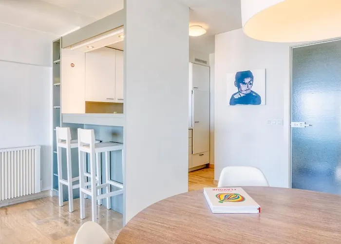 Apartment Stunning Seaview With Parking *